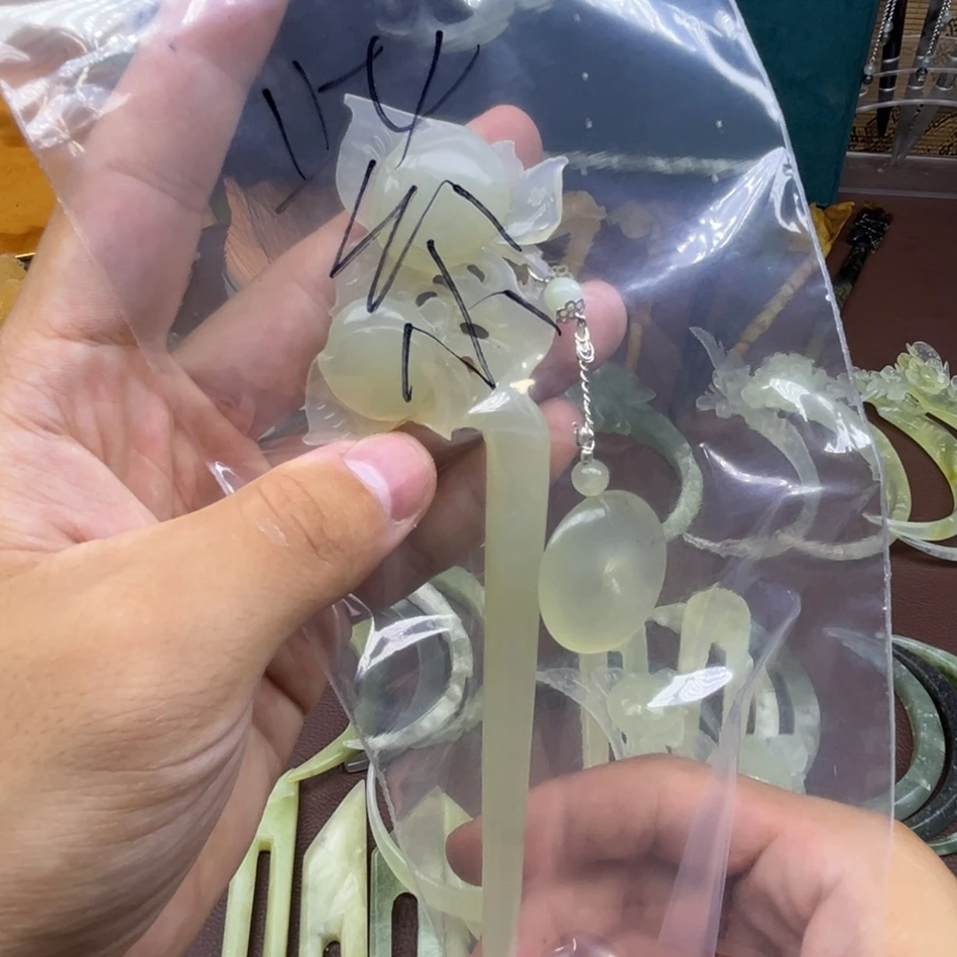 谶***紫蛇纹石玉未镶嵌岫玉发簪