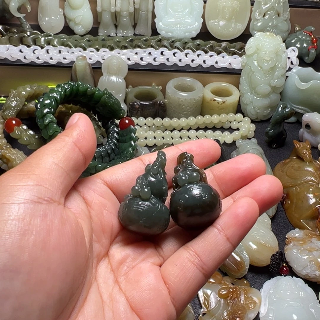 高***强和田玉（糖玉）未镶嵌颈饰