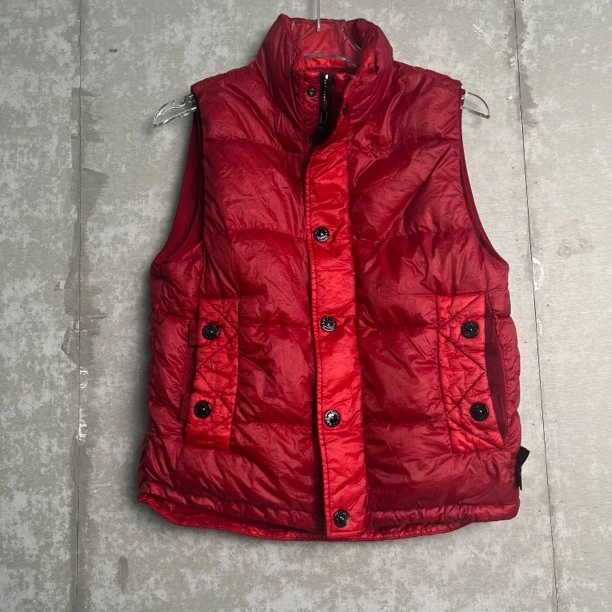 99新 WE11 DONE S*1/石头岛/酒红色罗盘标羽绒马甲/17836