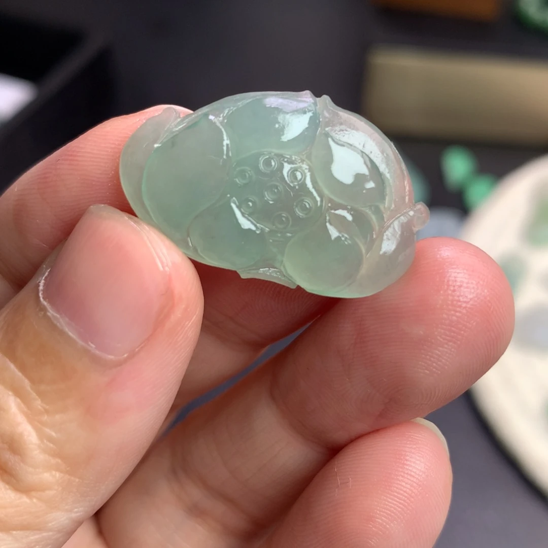 未镶嵌定制翡翠莲花