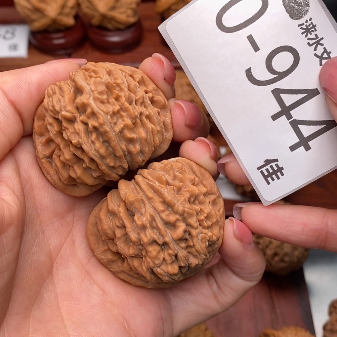 文玩核桃吊坠42四座楼