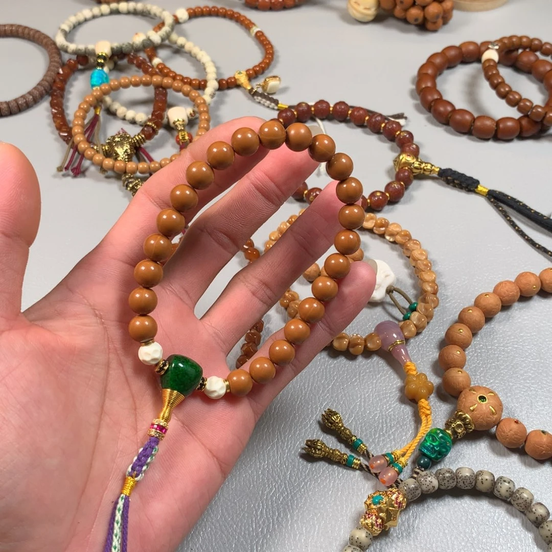 猴头核桃吊坠。。。。。。。。。。