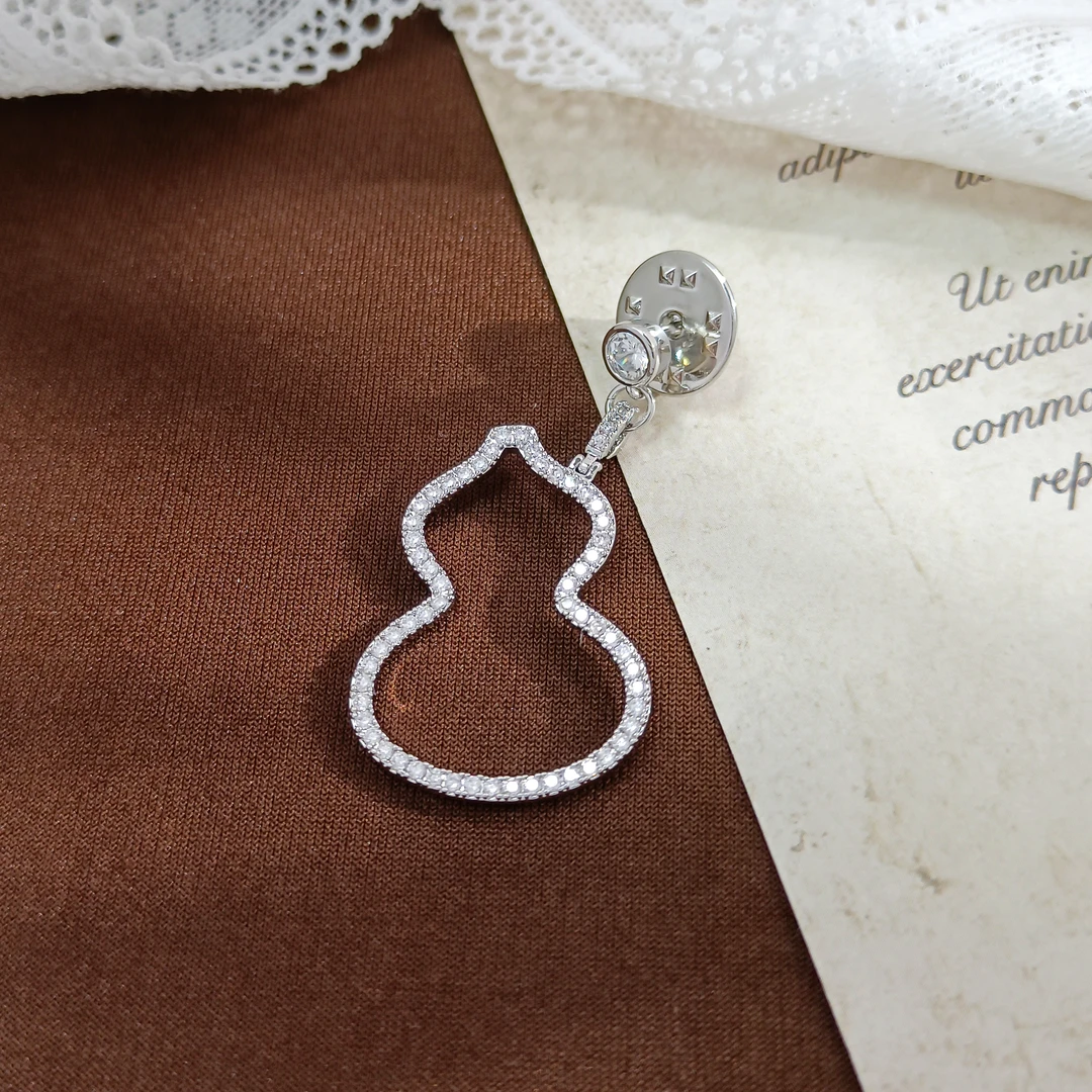 铜合金合成锆石胸针 WLY-008744【玲珑葫语】 胸针欧美大方轻奢