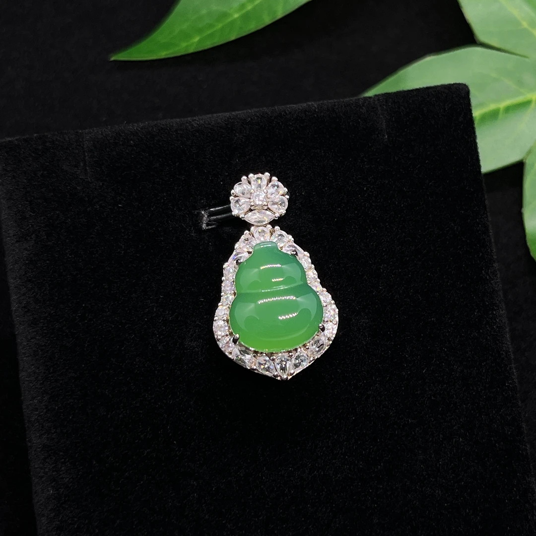 天然玉髓 s925银镶嵌 封底精致百搭满绿葫芦吊坠