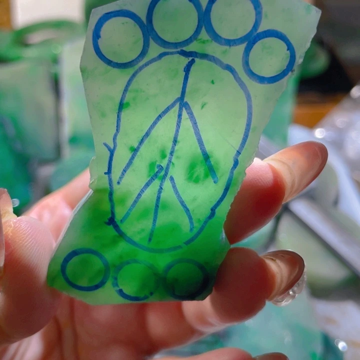 石英质玉未镶嵌珠宝半成品