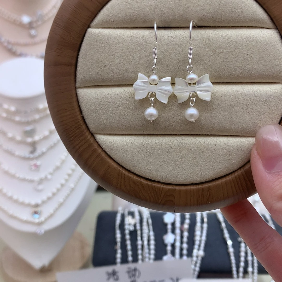 耳饰淡水珍珠未镶嵌