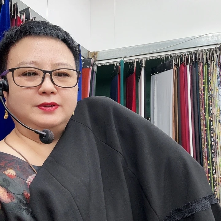 1***着黑色鱼尾裙一条好货