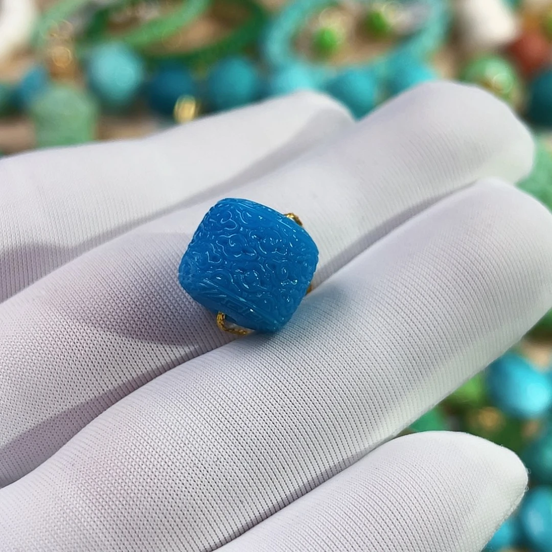 绿松石未镶嵌珠宝奇石