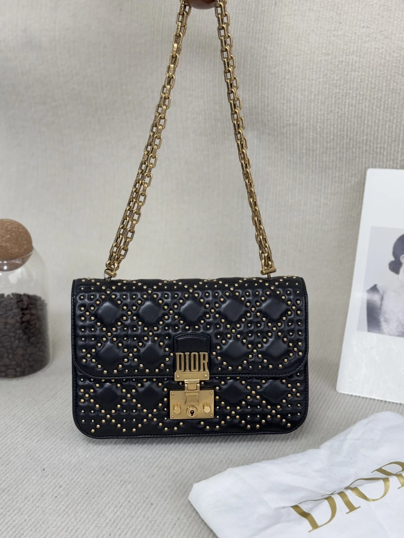 95新 DIOR/迪奥 黑金铆钉邮差包 经典百搭