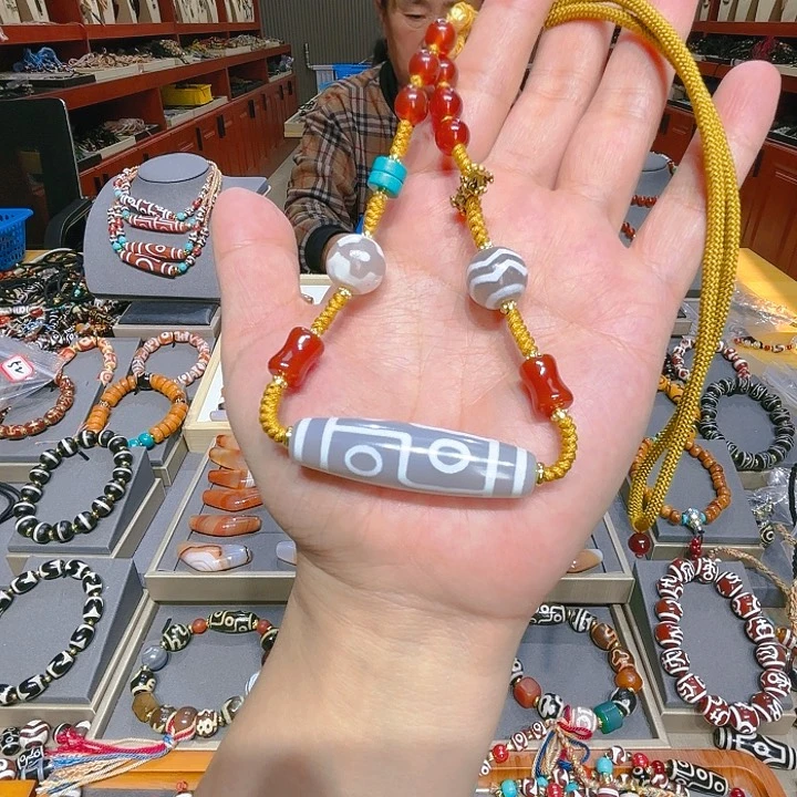 未镶嵌玛瑙/玉髓珠宝奇石