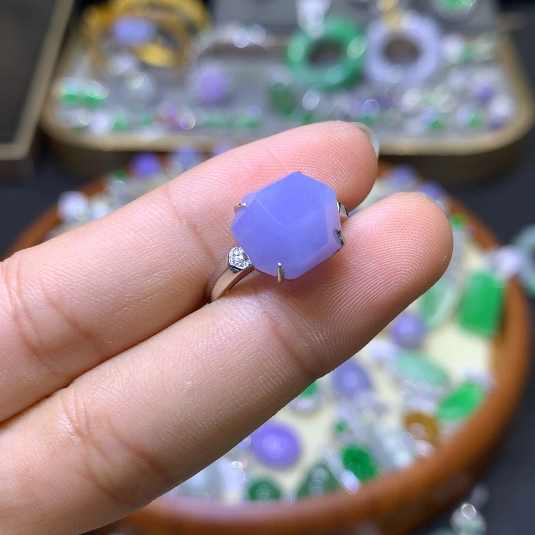 翡翠18K金镶嵌颈饰翡翠吊坠项链