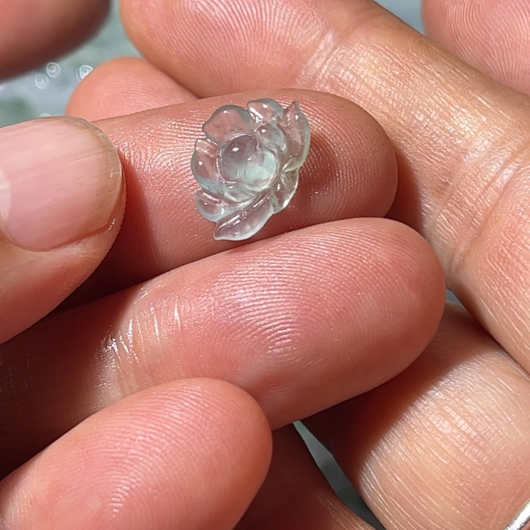 定制翡翠未镶嵌莲花