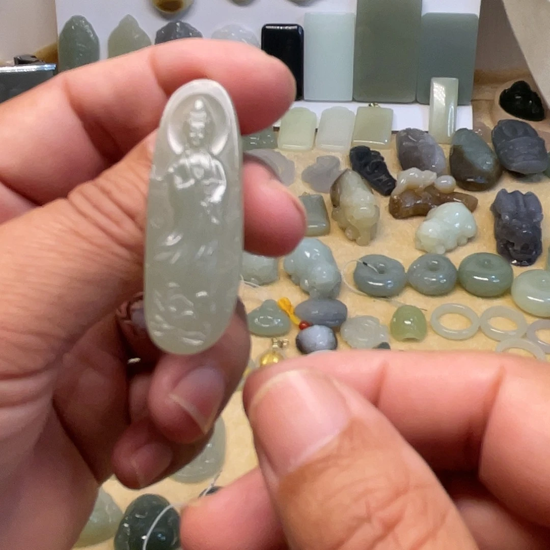 和田玉未镶嵌颈饰