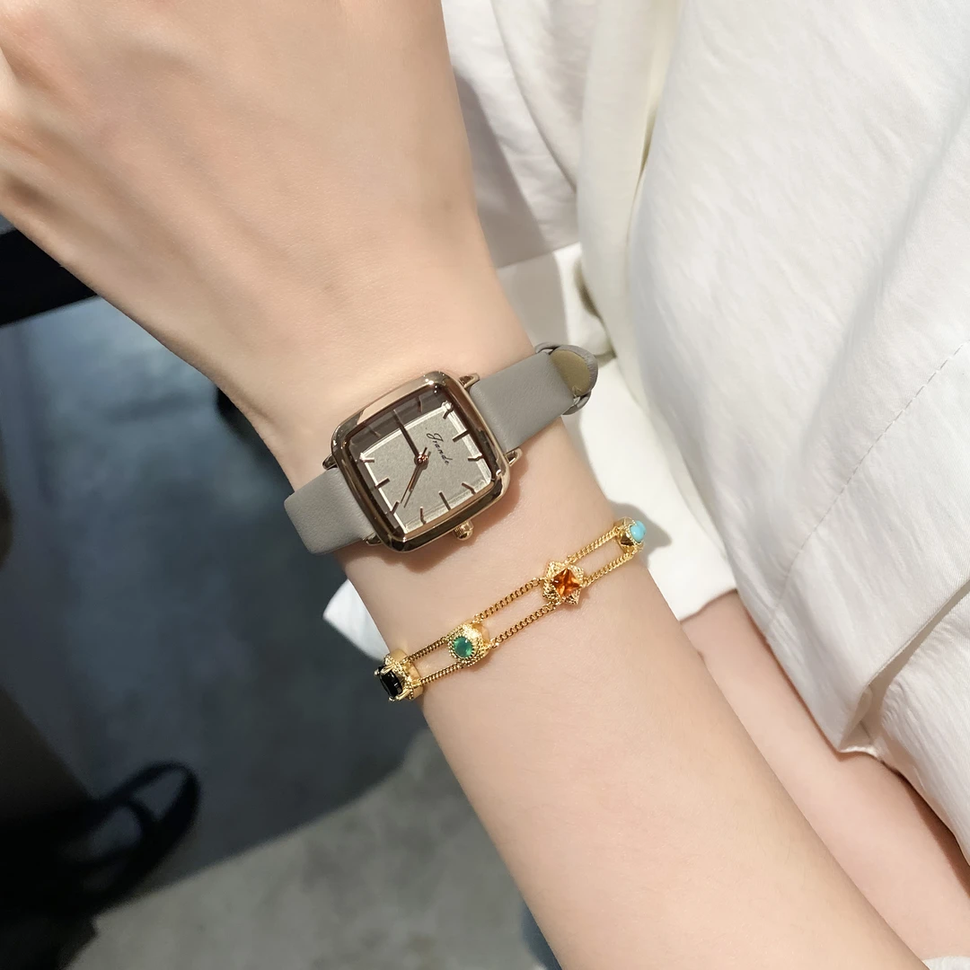 歌浪迪正品时尚轻奢百搭 简约小方表 女士皮带防水腕表