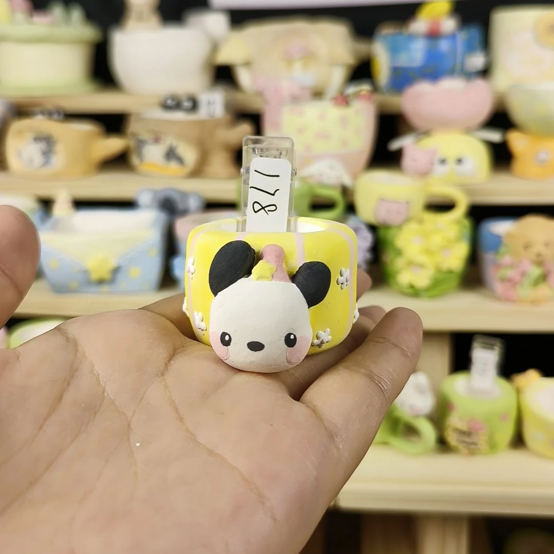 甜***子178帕恰狗花花拇指盆