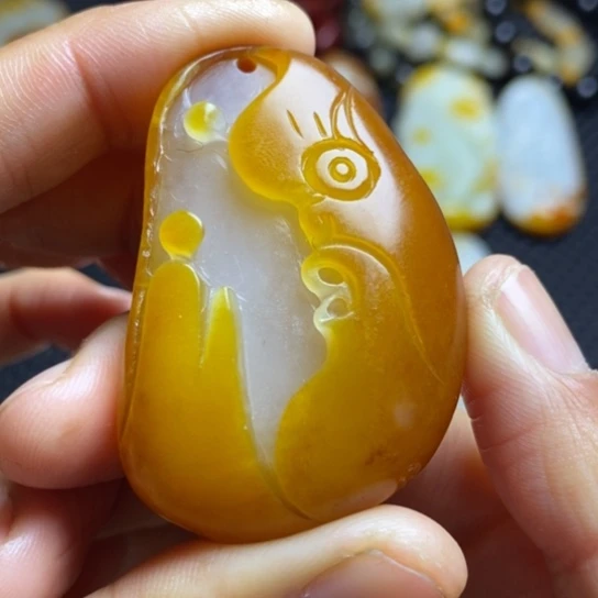 和田玉颈饰未镶嵌