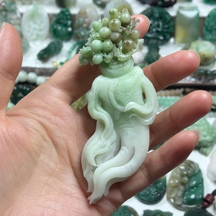 独山玉未镶嵌吊坠