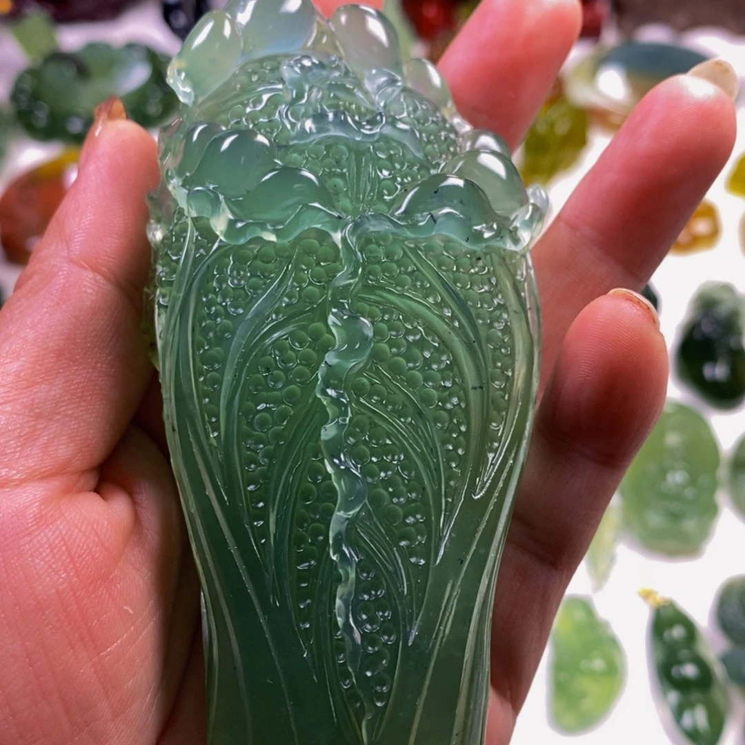 蛇纹石玉手把未镶嵌王