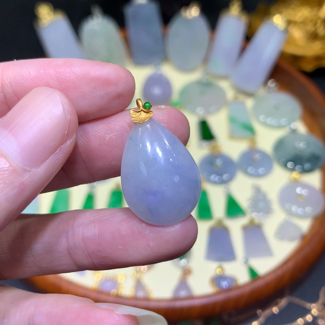 翡翠吊坠(不含链)18K金镶嵌