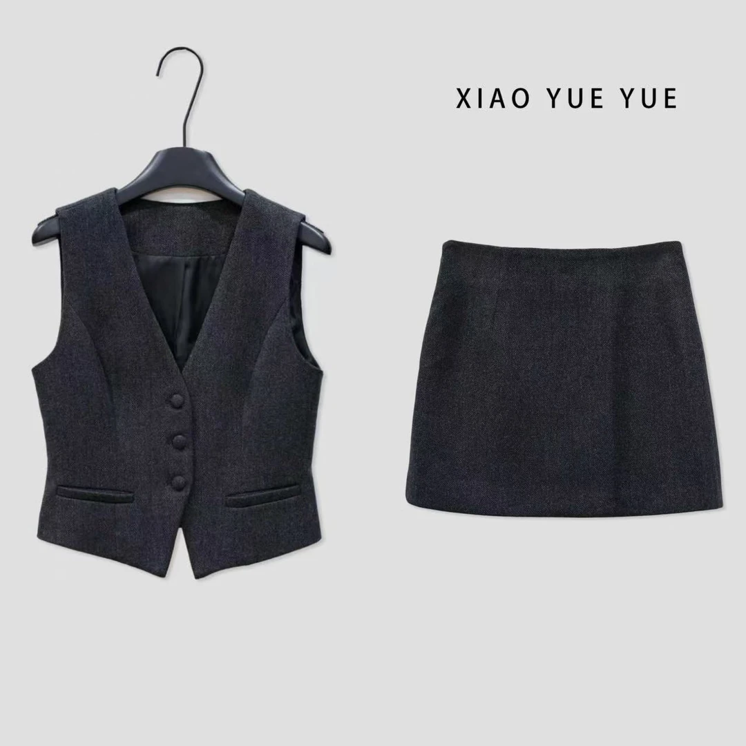 YYUE&RUBY【时髦聚焦】秋冬气质时尚休闲风马甲+裙裤两件套A-02378