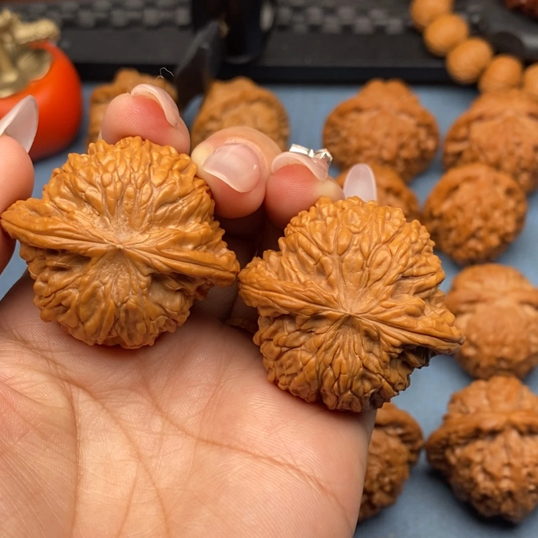 B***把件文玩核桃全品42磨盘