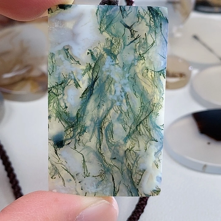 未镶嵌奇石玛瑙/玉髓驰****）