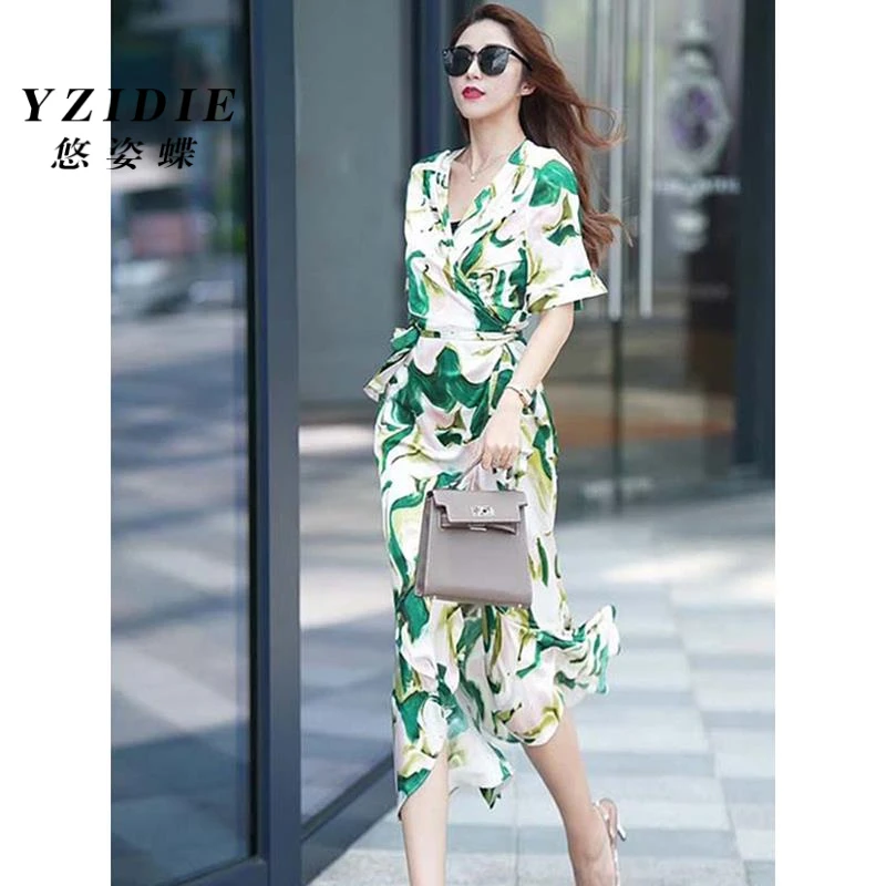 悠姿蝶高级感碎花连衣裙女2025夏季新款优雅气后妈后多巴胺服装女