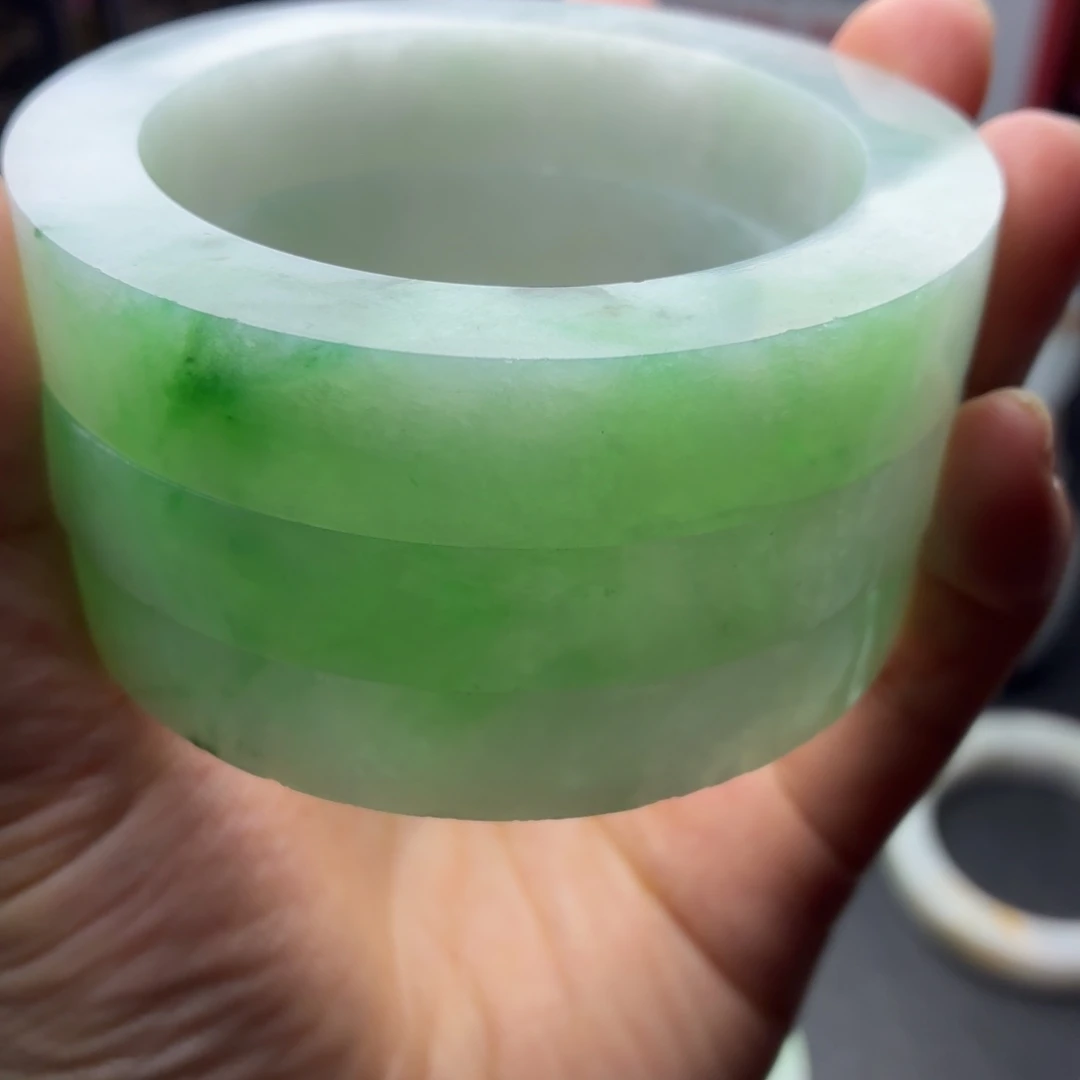 绿***妖定制翡翠未镶嵌缅A翡翠多样性发一