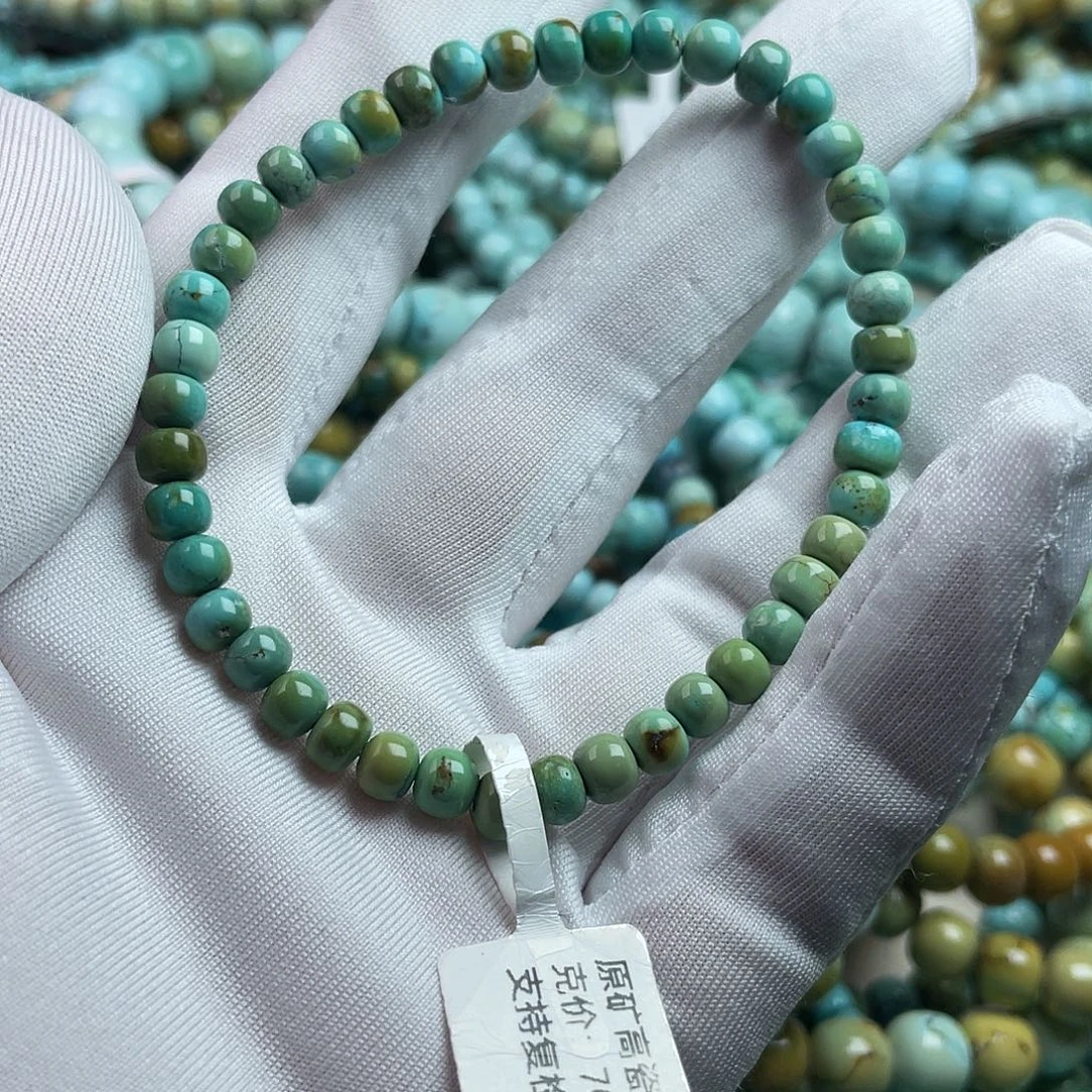 莫***°绿松石未镶嵌珠宝奇石