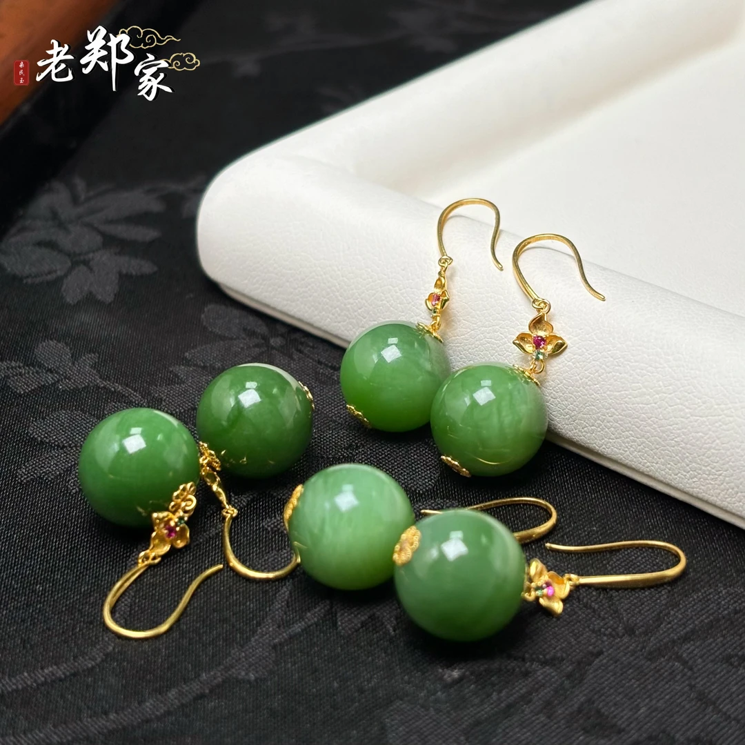 【老郑家】18k金和田玉耳饰一对 152 多样性发1件 约12mm