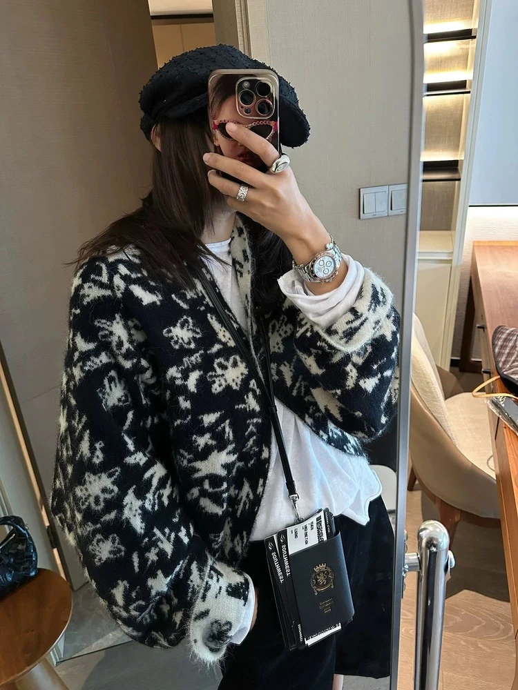 AL SHOP【复古提花】韩系时尚复古蝙蝠袖针织毛衣慵懒风披肩外套
