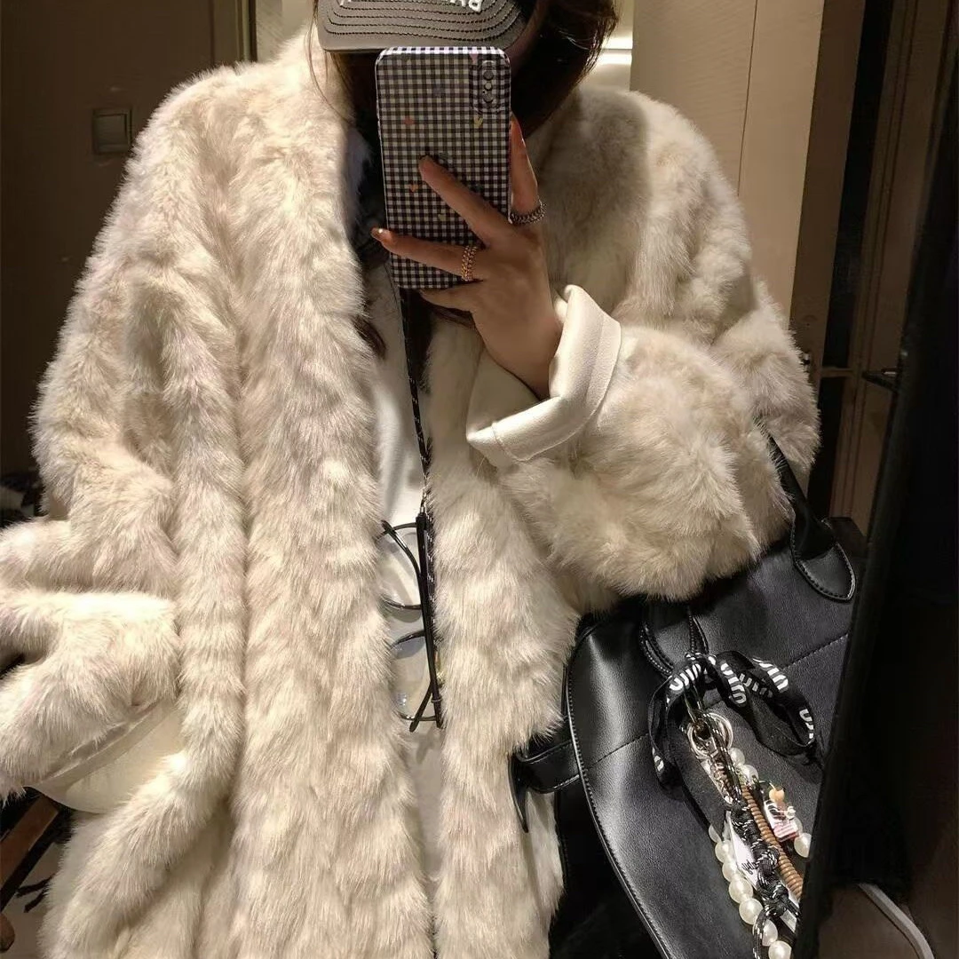 慵懒风蝙蝠衫皮毛一体冬季新款毛毛外套女环保水貂毛皮草貂皮大衣