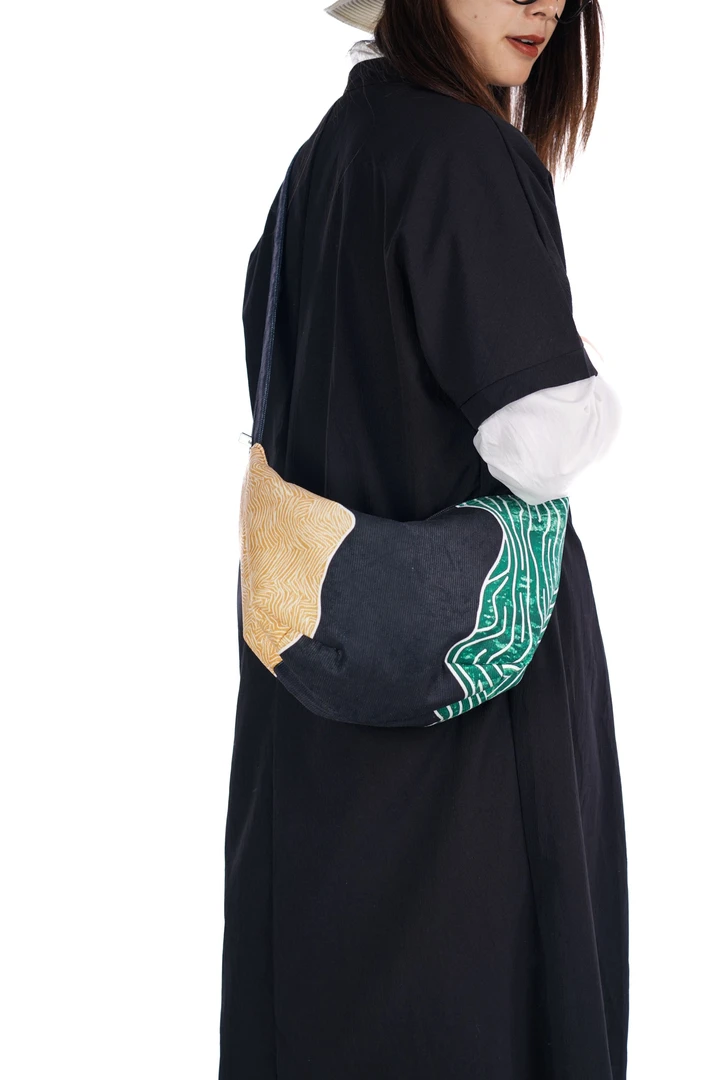 无则艺【饺子包】原创玄墨多用男女通用单肩斜挎包