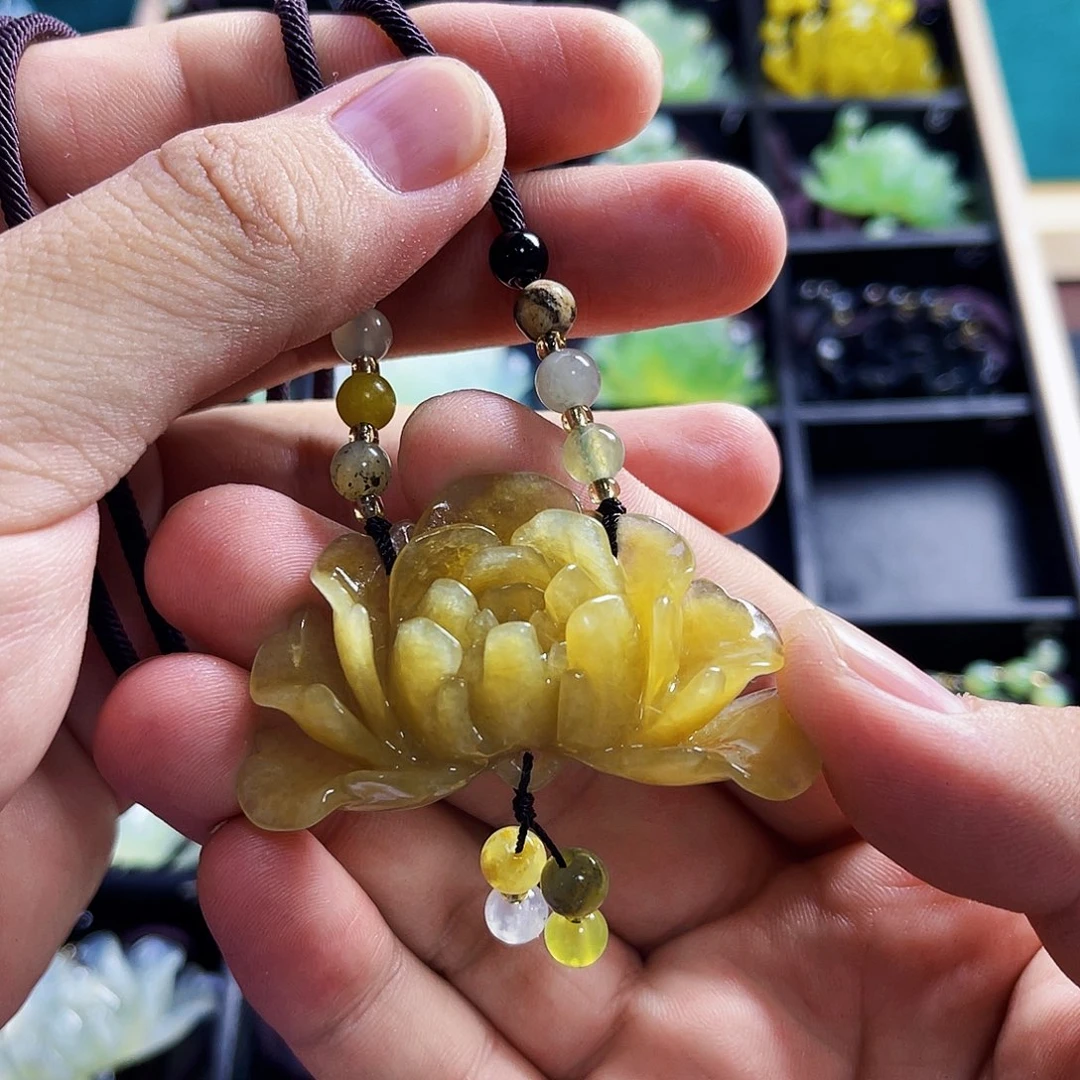 未镶嵌蛇纹石玉颈饰