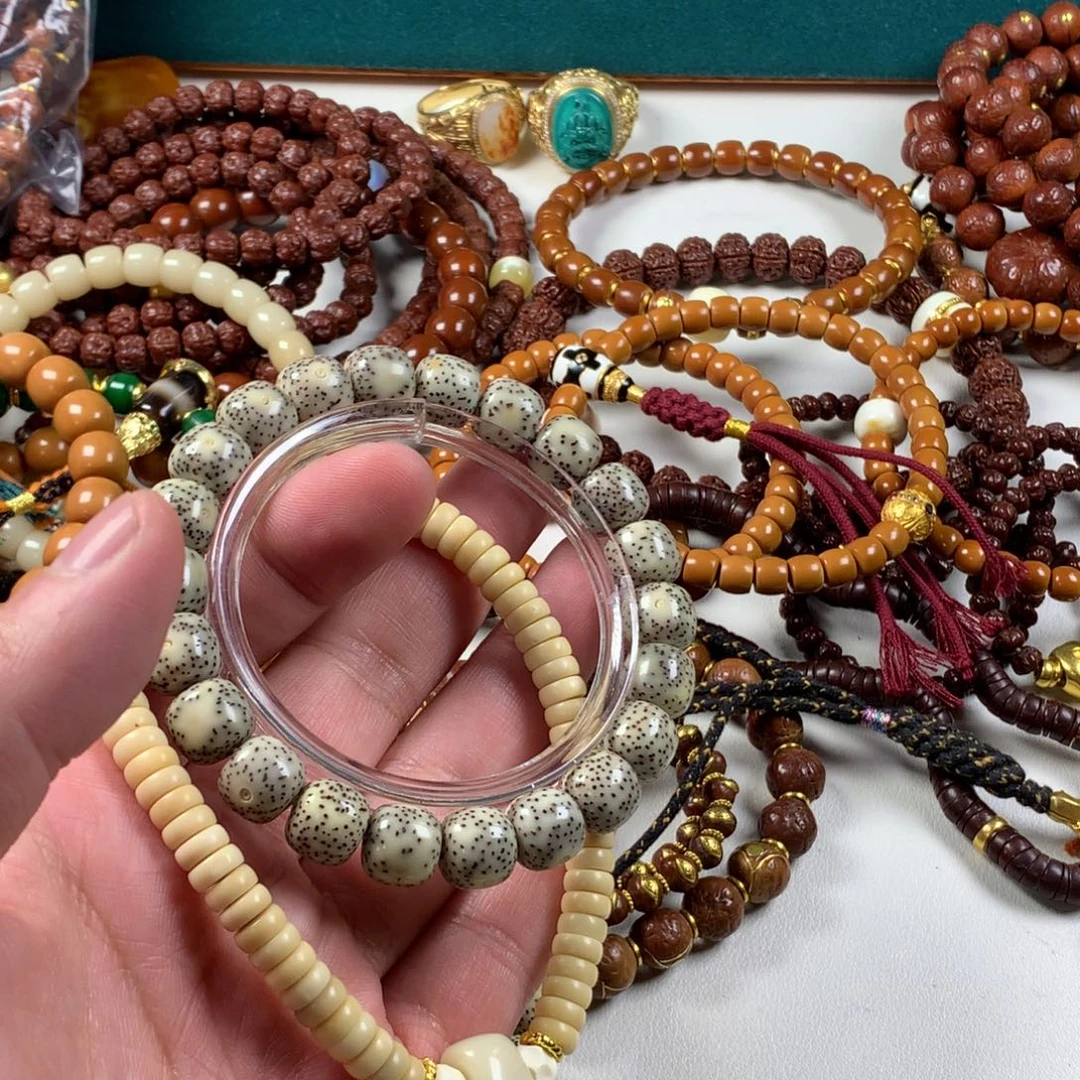 星月菩提吊坠。。。。。。。。。。。