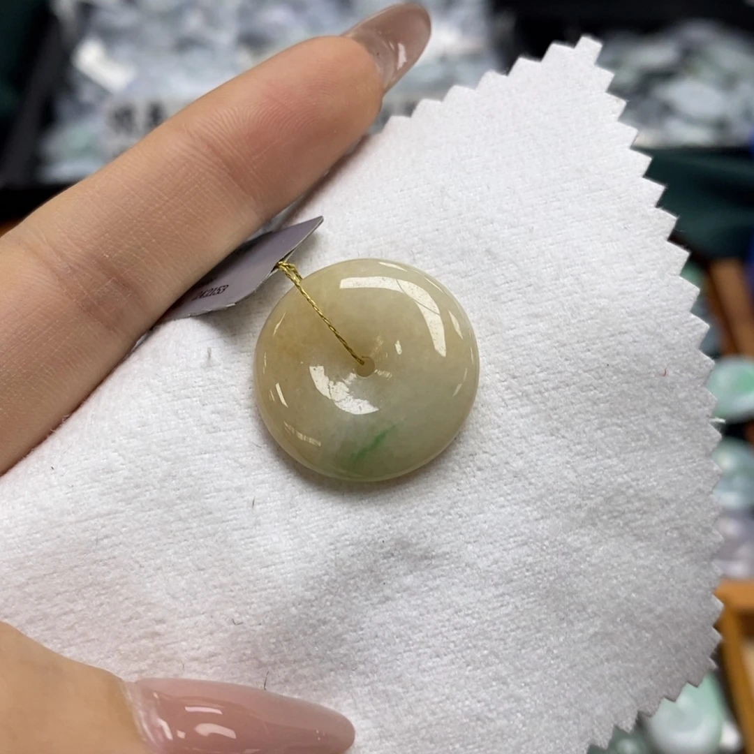 颈饰未镶嵌翡翠平安