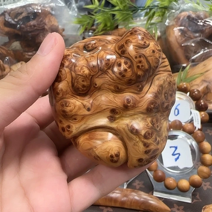 你***！柏木（崖柏）太行陈化根瘤手把件