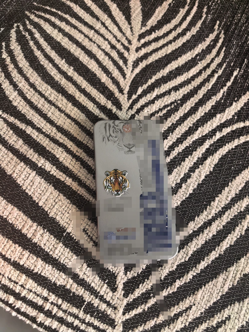 虎头标铁盒子容纳