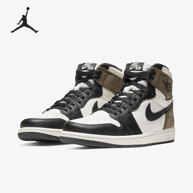 Nike/耐克正品AIR JORDAN 1 AJ1男女高帮篮球鞋555088-105