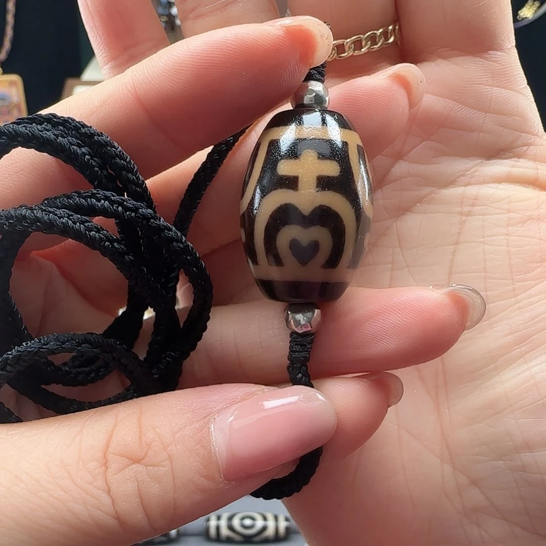 未镶嵌颈饰玛瑙/玉髓（覆膜）