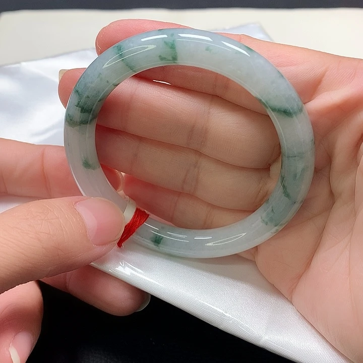 翡翠未镶嵌手镯圆条53