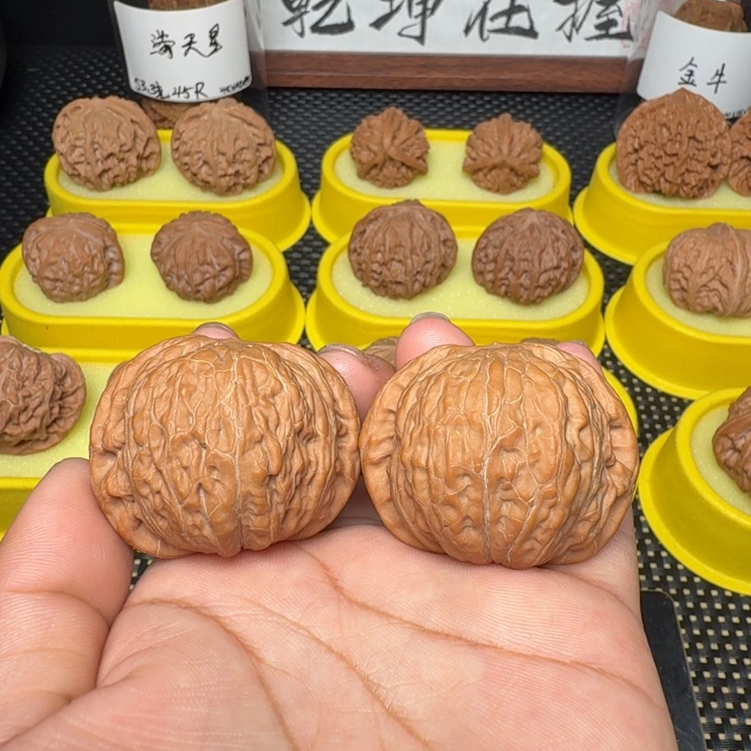 *****文玩核桃把件42铁锤微微瑕