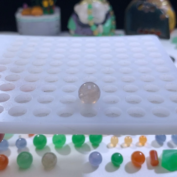 翡翠散珠冰咖圆珠