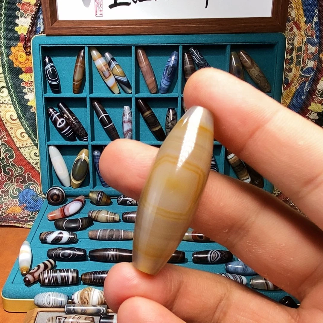 玛瑙/玉髓未镶嵌吊坠(赠链)