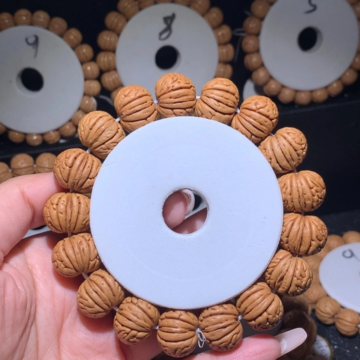 桃核手串原皮原色金鱼肚