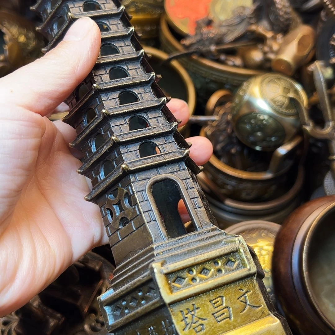 精美铜器工艺品等