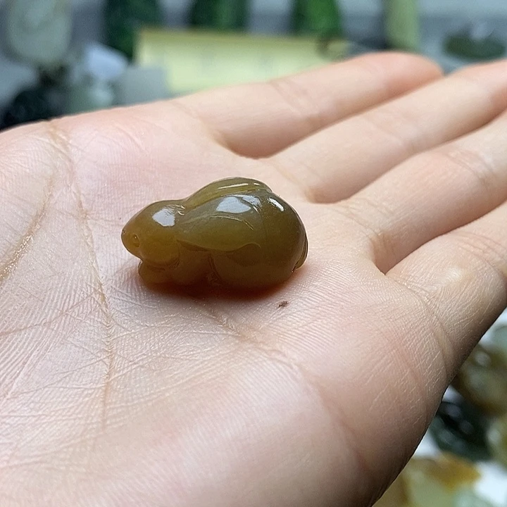 和田玉未镶嵌颈饰缘