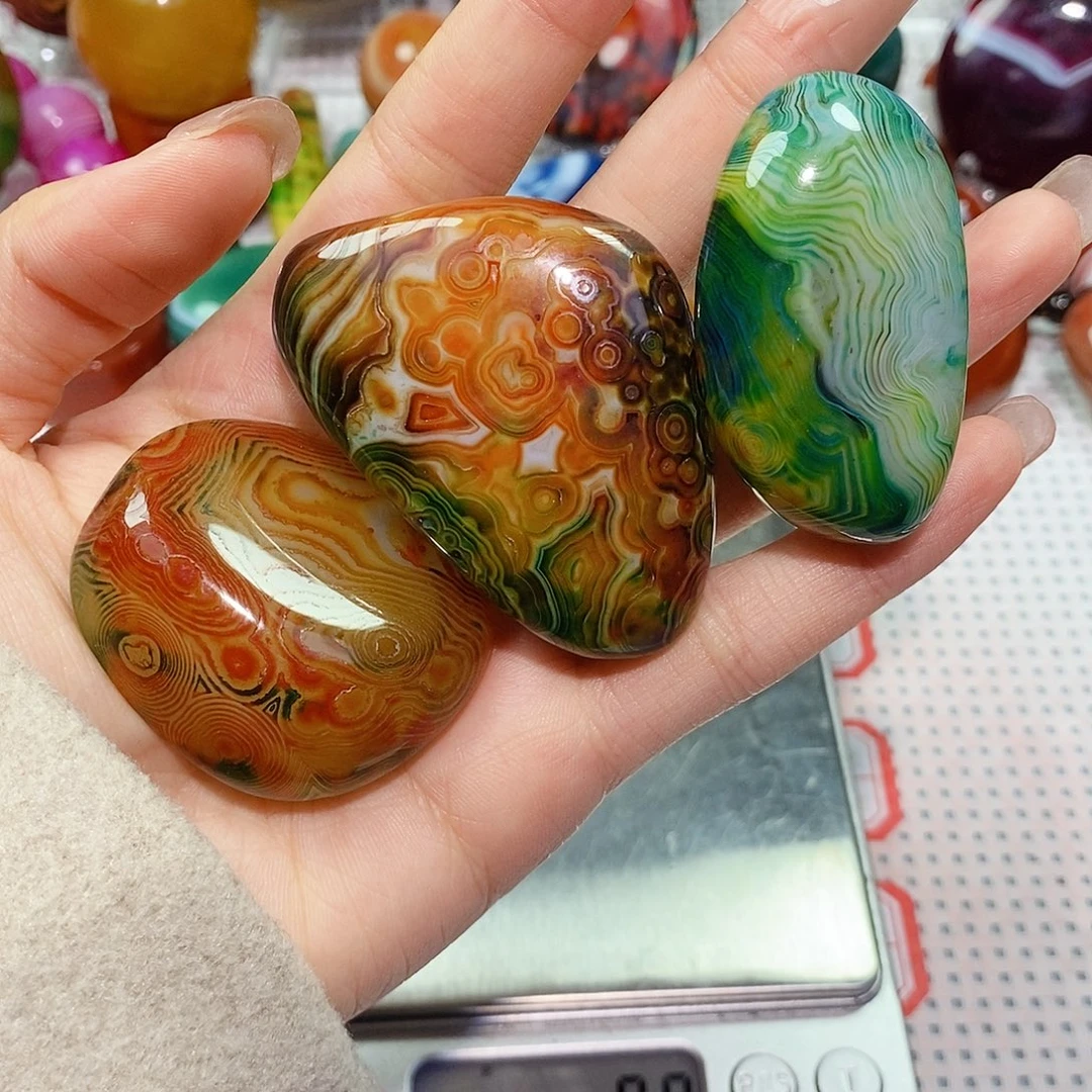 蔡***杰玛瑙/玉髓未镶嵌珠宝奇石