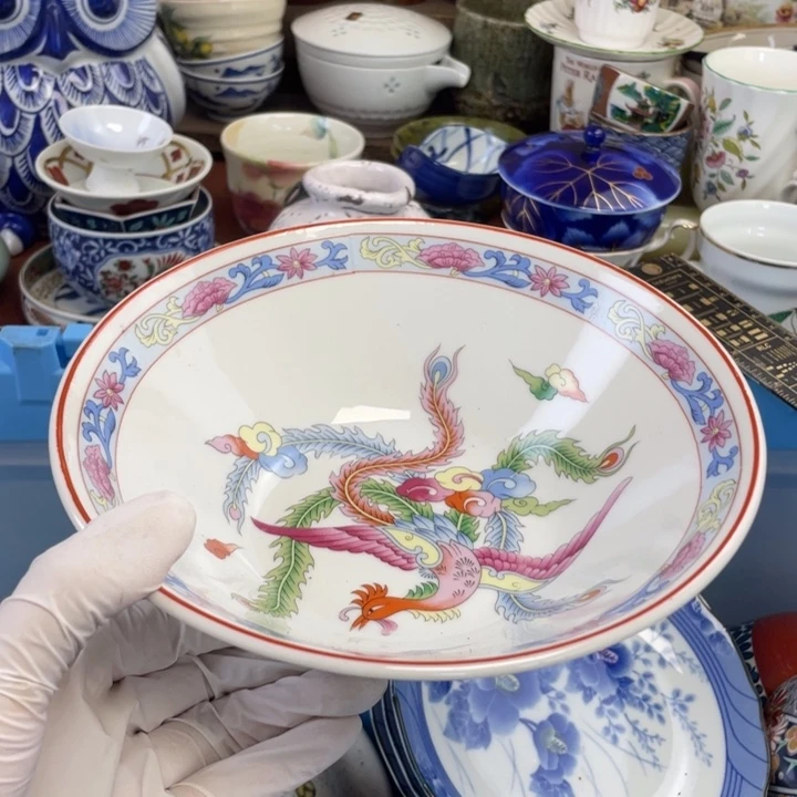 他家瓷器真美…开播了