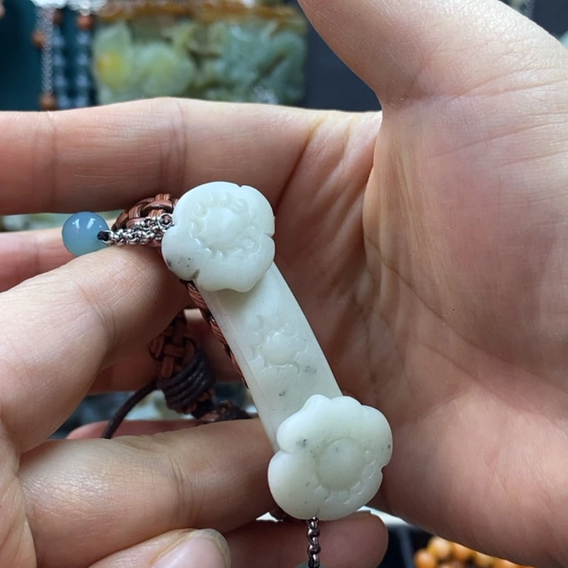 【闪购商品】蛇纹石玉手牌未镶嵌